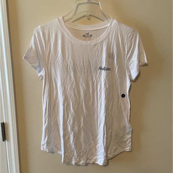 Women’s Hollister Tee Shirt - Picture 2 of 6